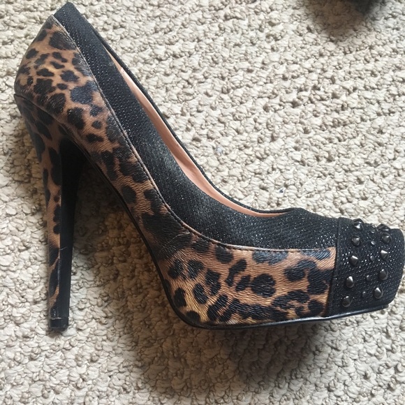 Leopard Print Stilettos - Picture 1 of 4